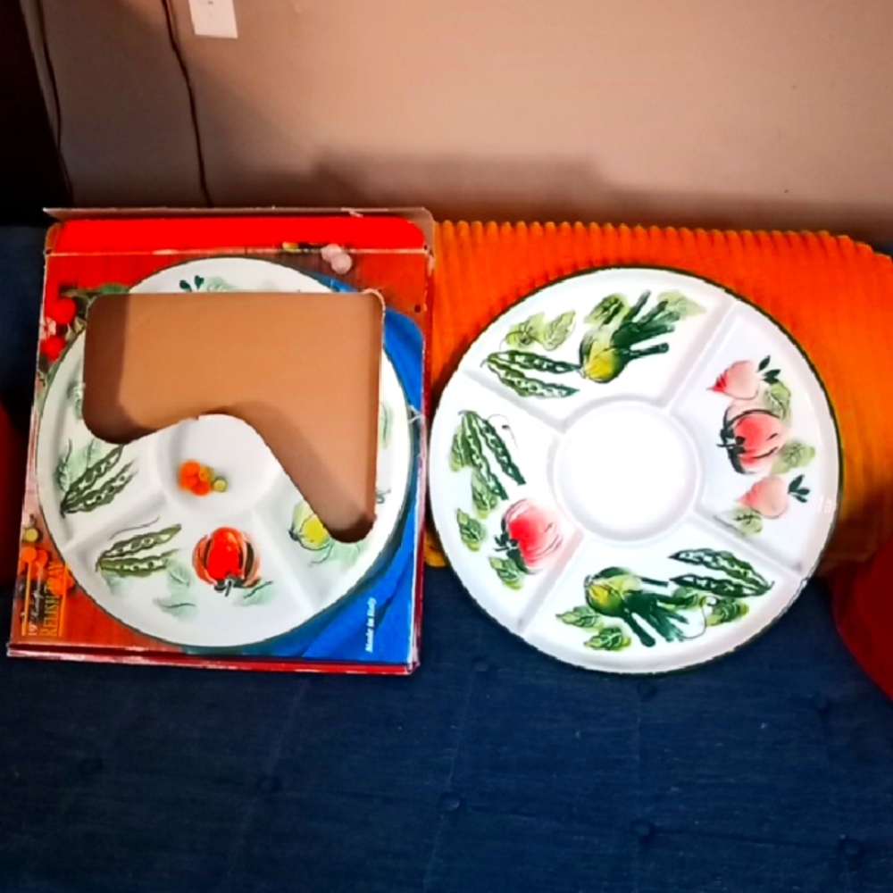 Antica Fornace 19" Diameter Relish Tray Vegetable Platter Hand Painted in Italy
